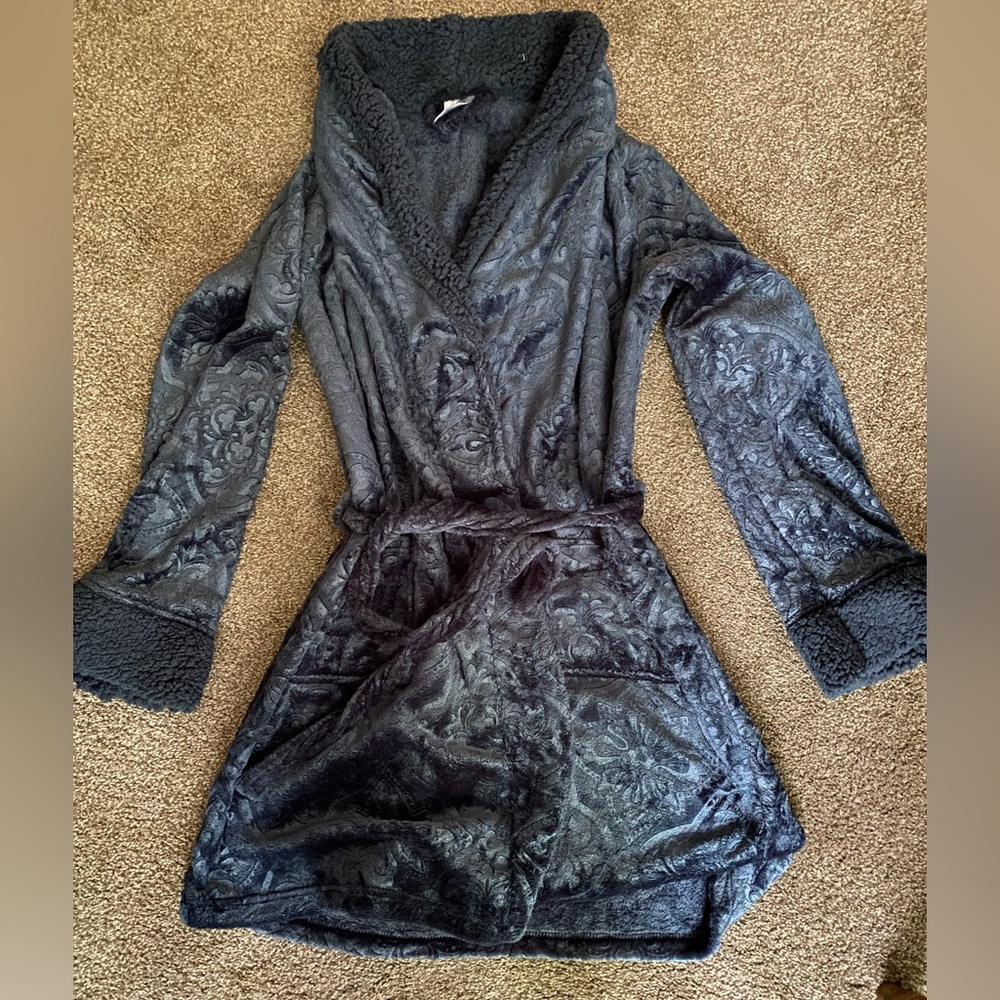 Martha Stewart Robe